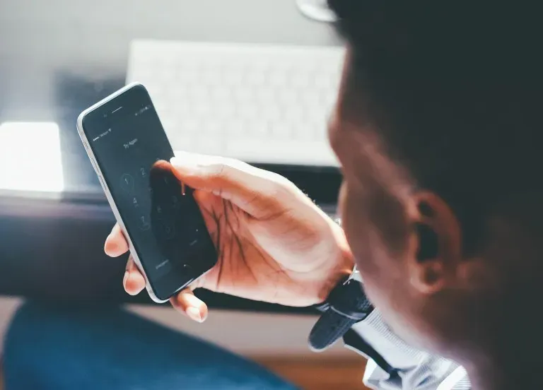 The Pros & Cons of Reusable Digital Identity: What You Need To Know